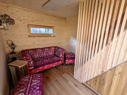 Gemütlicher Wohnbereich mit Couch